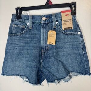 NWT Levi's Classic Blue High-Waisted Denim Mom Shorts